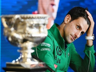 Le Serbe Novak Djokovic, lors d'une conférence de presse après avoir remporté la finale de l'Open d'Australie face a l'Autrichien Dominic Thiem, le 3 février 2020 à Melbourne - John DONEGAN [AFP/Archives]