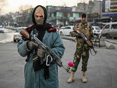 Talibans dans les rues de Kaboul le 17 décembre 2021 - Mohd RASFAN [AFP]