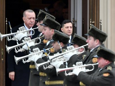 Ankara, qui soutient l'adhésion de Kiev à l'Otan, s'était vivement opposé à l'annexion de la Crimée par la Russie en 2014, au nom de la protection de sa minorité tatare turcophone - Sergei SUPINSKY [AFP]