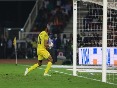 Le gardien égyptien Mohamed Abogabal, dit "Gabaski"  a  stoppé un penalty de Sadio Mané en finale de la CAN à Yaoundé, le 6 février 2022 - Daniel BELOUMOU OLOMO [AFP]