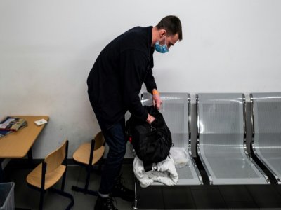 Stanislav Shalamai, réfugié ukrainien de Kiev dans un centre d'accueil à Berlin, le 25 février 2022 en Allemagne - John MACDOUGALL [AFP]