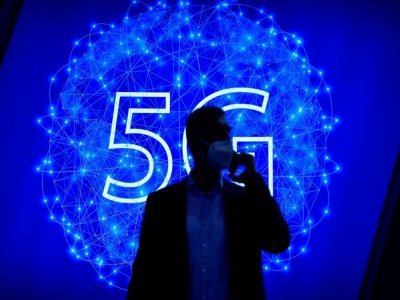 Le logo 5G au salon mondial du mobile, le 28 février 2022 à Barcelone - Pau BARRENA [AFP]