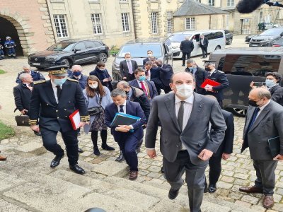Arrivée en préfecture de l'Orne pour y tenir un Comité interministériel de lutte contre les stupéfiants.