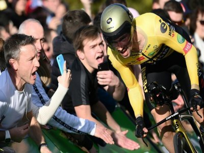 Le Slovène Primoz Roglic, lors de la 4 étape de Paris-Nice, un contre-la-montre entre Domerat et Montluçon, le 9 mars 2022 - FRANCK FIFE [AFP]