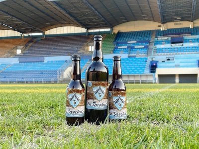 Les fans du HAC ont créé une bière pour fêter les 150 ans du club La Descha's au stade Océane, elle ne servira pas à fêter une victoire. - HAC Fans 1872