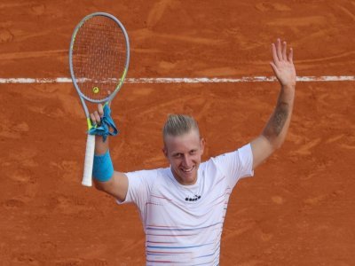 L'Espagnol Alejandro Davidovich vainqueur de Novak Djokovic à Monte-Carlo, le 11 avril 2022 - Valery HACHE [AFP]