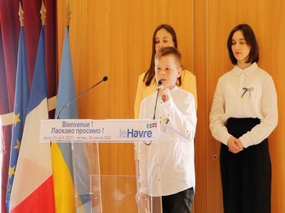 Soixante-cinq enfants sont arrivés au Havre et ont pu rejoindre les écoles de la ville.