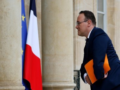 Le nouveau ministre des Solidarités,  Damien Abad, arrive à l'Elysée pour le premier Conseil des ministres du second  quinquennat d'Emmanuel Macron, le 23 mai 2022 à Paris - Ludovic MARIN [AFP/Archives]