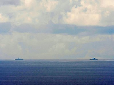 Deux navires militaires non identifiés  au large du comté d'Yilan, près de la côte est de Taïwan, le 7 août 2022 - Sam Yeh [AFP]