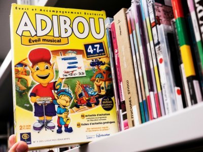 Le jeu vidéo Adibou de la collection Charles Cros exposé à la Bibliothèque nationale de France (BnF), le 4 août 2022 à Paris - BERTRAND GUAY [AFP]