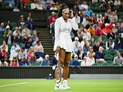 La joueuse de tennis américaine Serena Williams, lauréate de 23 Grands Chelems, lors du premier tour de Wimbledon à Londres le 28 juin. - Glyn KIRK [AFP]