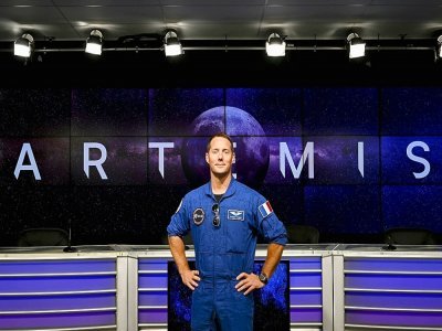 L'astronaute français Thomas Pesquet dans la salle de presse du centre spatial Kennedy, en Floride, le 2 septembre 2022, la veille du décollage de la mission vers la Lune Artémis 1 - CHANDAN KHANNA [AFP]