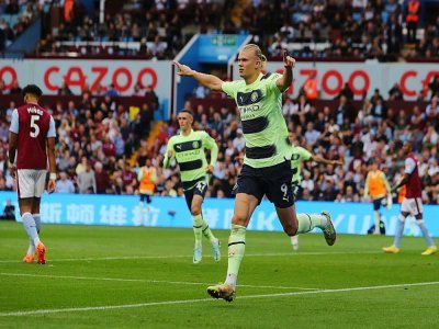 L'attaquant norvégien de Manchester City Erling Haaland célèbre un but lors d'un match de Premier League contre Aston Villa, le 3 septembre 2022 à Birmingham. - Geoff Caddick [AFP/Archives]