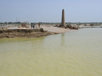 La plupart des briqueteries dans les provinces du Sind et du Pendjab ont cessé de fonctionner, en raison des inondations subies par le Pakistan - Arif ALI [AFP]