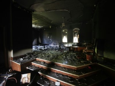 Dégâts à l'intérieur du bâtiment du consulat américain incendié à Benghazi, en Libye, le 13 septembre 2012 - GIANLUIGI GUERCIA [AFP/Archives]