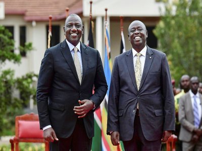 Le président élu du Kenya, William Ruto (à g.) avec son colistier, Rigathi Gachagua (à dr.), à sa résidence officielle de Nairobi, le 5 septembre 2022 - Tony KARUMBA [AFP]