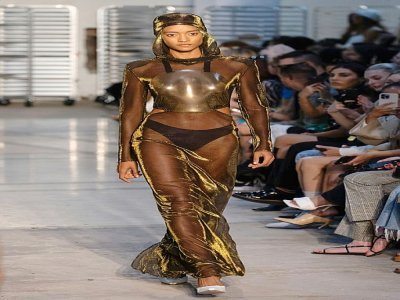 Défilé de la marque ukrainienne Bevza, à la Fashion week de New York, le 13 septembre 2022 - Yuki IWAMURA [AFP]