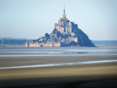 En 2014, l'Abbaye du Mont-Saint-Michel portait la Basse-Normandie à la 8e place.