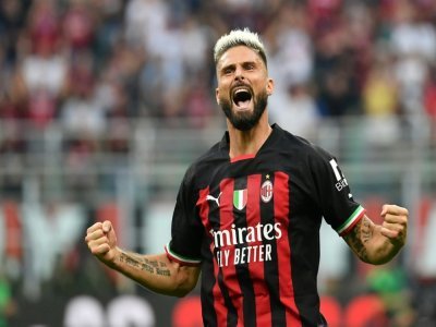 L'attaquant français de l'AC Milan Olivier Giroud célèbre son but contre l'Inter Milan à San Siro, le 3 septembre 2022 - Isabella BONOTTO [AFP/Archives]