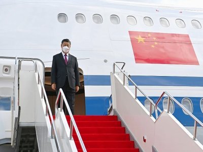 Le président chinois Xi Jinping à son arrivée au Kazakhstan le 14 septembre 2022 - Handout [Kazakhstan Presidential press office/AFP]