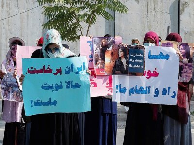 Manifestation de femmes afghanes devant l'ambassade d'Iran à Kaboul, le 29 septembre 2022 - Wakil KOHSAR [AFP]