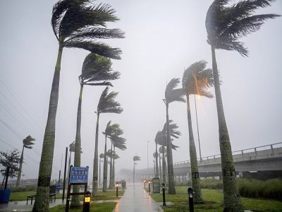 Le vent de l'ouragan Ian à Charlotte Harbor, en Floride, le 28 septembre 2022 - Ricardo ARDUENGO [AFP]