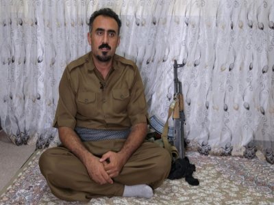 Kamil Khafori, combattant kurde iranien exilé en Irak depuis 18 ans, lors d'une entrevue avec l'AFP, le 29 septembre 2022 - SAFIN HAMED [AFP]
