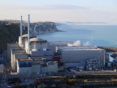 Les deux réacteurs nucléaires actuels de Penly sont en service depuis 1990 et 1992.