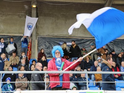 Les supporters d'Avranches étaient bien présents en tribune au stade René Fenouillère.