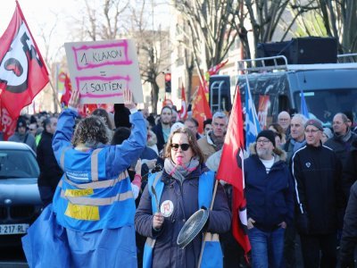 Les employés de la clinique de la Miséricorde, en grève, ont soutenu le défilé.