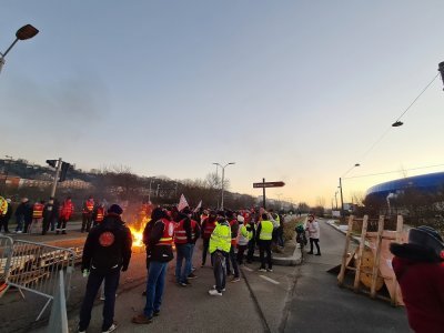 Un second point de blocage était installé en amont du stade.