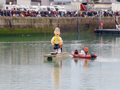 Le roi Carnaval avant son procès.