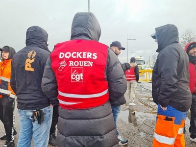 L'objectif pour les dockers est d'organiser une journée "Port mort" en bloquant l'activité économique.