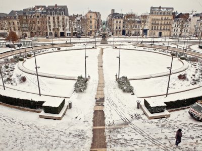 En mars 2013, la cour de l'hôtel de ville de Rouen s'est retrouvée sous la neige. - Barbara Cabot - Ville de Rouen