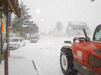 La mairie d'Auberville-la-Renault a fait le nécessaire pour accueillir les naufragés de la route. - Auberville-la-Renault