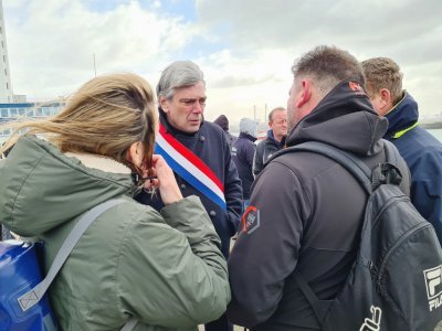 Le député Sébastien Jumel (PCF) est allé à la rencontre des pêcheurs.