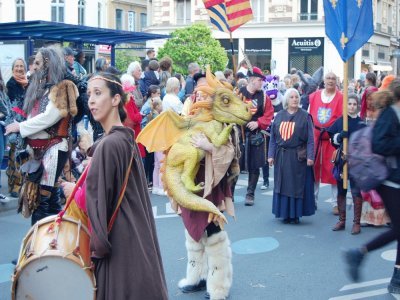 Des créatures fantastiques ont défilé pour clore les Fêtes Jeanne d'Arc samedi 20 mai à Rouen. - Christian Pedron