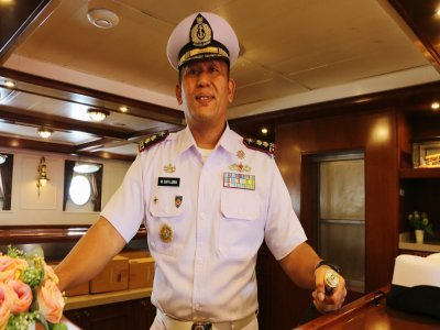 Muhammad Sati Lubis est le capitaine du voilier indonésien Bima Suci.