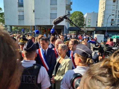 Élisabeth Borne s'est entretenue avec les forces de l'ordre au sujet des révoltes urbaines du vendredi 30 juin.