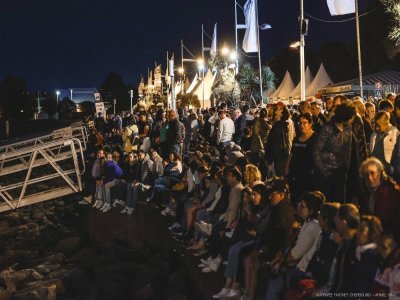 Des milliers de personnes n'ont pas manqué ce rendez-vous. - Rolex Fastnet Cherbourg