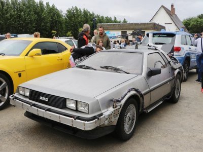 Nom de Zeus ! C'est la DeLorean de Retour vers le Futur.