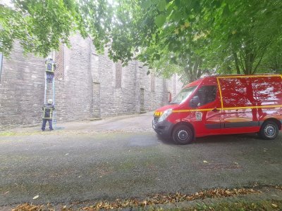 Deux sapeurs-pompiers du centre de secours de Tourlaville ont été mobilisés.