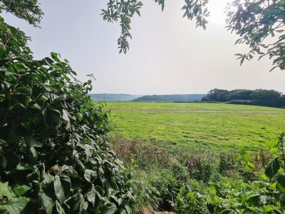 Le terrain va être doté d'eau et d'électricité pour accueillir les groupes de passage.