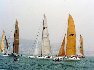 Le Havrais Paul Vatine s'était imposé dès 1993 sur son bateau "Région Haute-Normandie" (à gauche). - Eric Houri