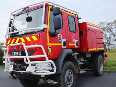 Plusieurs camions feux de forêt du département ont été mobilisés pendant quinze jours pour permettre aux stagiaires de travailler dans les meilleures conditions.