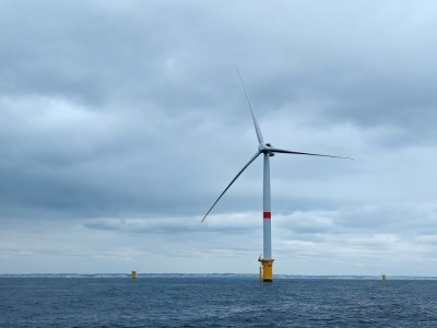 3. Illustration d'une éolienne en mer.
Voilà à quoi ressembleront ces éoliennes en mer. Il faudra attendre 2025 pour les voir prendre forme dans le paysage littoral du Calvados. Dix éoliennes posséderont des pales recyclables, une première en France.