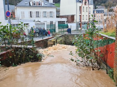 Montivilliers et Cauville-sur-Mer se sont retrouvés les pieds dans l'eau, mardi 5 décembre.
