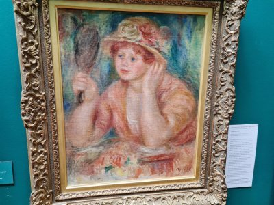 Femme au miroir de Renoir pourrait avoir été spoliée par les nazis.