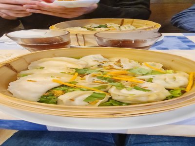 Les momos au bœuf, poulet et légumes.