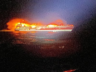 Un navire a pris feu au large du Tréport ce lundi 12 février. - Préfecture maritime de la Manche et de la mer du Nord